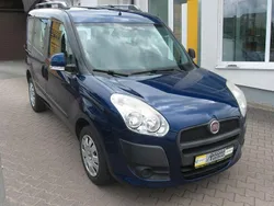 Blau Gebraucht 2010 Fiat Doblò Dynamic Van / Kleinbus | 6.490 € (Etwas zu teuer)