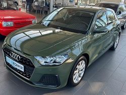 Manilagruen Gebraucht 2024 Audi A1 Sportback Advanced Kleinwagen | 23.935 € (Guter Preis)
