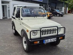 Suzuki Samurai