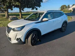 Weiß Gebraucht 2022 Peugeot 2008 Active SUV | 15.900 € (Guter Preis)