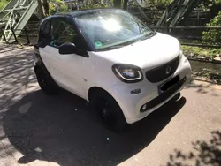 Weiß Gebraucht 2015 Smart ForTwo Coupé Coupé | 6.500 €