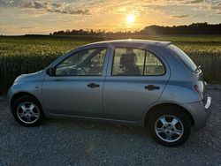 Silber Gebraucht 2003 Nissan Micra Kleinwagen | 1.190 €