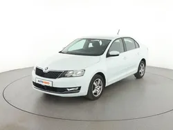 Weiß Gebraucht 2018 Skoda Rapid Ambition Limousine | 11.090 € (Fairer Preis)