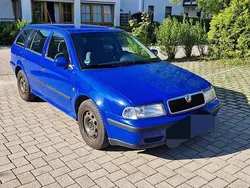 Blau Gebraucht 2000 Skoda Octavia Kombi | 500 € (Guter Preis)