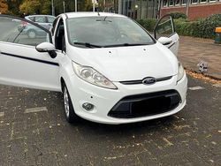 Weiß Gebraucht 2012 Ford Fiesta Kleinwagen | 4.800 € (Fairer Preis)