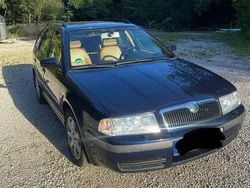 Blau Gebraucht 2002 Skoda Octavia LAURIN & KLEMENT Kombi | 3.900 € (Fairer Preis)