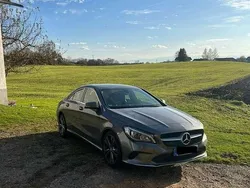 Grau Gebraucht 2016 Mercedes CLA180 Limousine | 16.500 € (Guter Preis)
