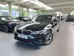 Schwarz Gebraucht 2021 BMW 320 Sport Line Kombi | 27.490 € (Fairer Preis)