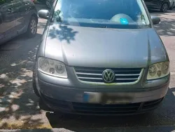 Grau Gebraucht 2006 VW Touran Van / Kleinbus | 1.200 € (Superpreis)