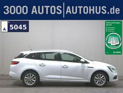 Weiß Gebraucht 2019 Renault Mégane GrandTour Kombi | 11.980 € (Guter Preis)
