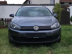 Grau Gebraucht 2010 VW Golf VI Kombi | 5.400 € (Etwas zu teuer)