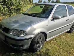 Silber Gebraucht 2001 VW Polo Kleinwagen | 750 € (Guter Preis)