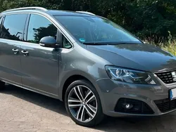 Grau Gebraucht 2021 Seat Alhambra FR-Line Van / Kleinbus | 34.999 € (Fairer Preis)