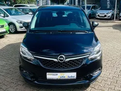 Tiefseeblau/darkmoon blue Gebraucht 2018 Opel Zafira Active Van / Kleinbus | 14.980 € (Fairer Preis)