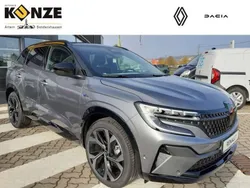 Dolomitgrau, dach in black pe Neu 2024 Renault Austral Techno Esprit Alpine SUV | 40.790 € (Teuer)