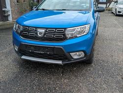 Blau Gebraucht 2018 Dacia Sandero Celebration Kleinwagen | 7.900 € (Fairer Preis)