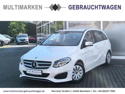 Weiss Gebraucht 2017 Mercedes B180 Van / Kleinbus | 17.990 € (Guter Preis)