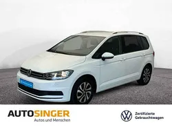 Weiß Gebraucht 2021 VW Touran Active Van / Kleinbus | 25.580 € (Fairer Preis)