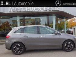 Lack mountaingrau Gebraucht 2024 Mercedes B200 Progressive Van / Kleinbus | 31.980 € (Fairer Preis)