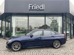 Blau Gebraucht 2020 BMW 318 M Sport Limousine | 27.850 € (Guter Preis)