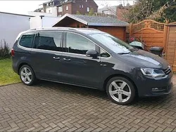 Grau Gebraucht 2015 VW Sharan Highline Van / Kleinbus | 14.499 € (Fairer Preis)