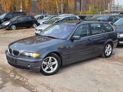 Grau Gebraucht 2002 BMW 325 Performance Kombi | 3.850 € (Fairer Preis)