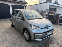 Silber Gebraucht 2018 VW up! move up! Kleinwagen | 11.950 € (Etwas zu teuer)