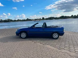 Blau Gebraucht 1998 Ford Escort Cabriolet Cabrio | 2.950 € (Fairer Preis)