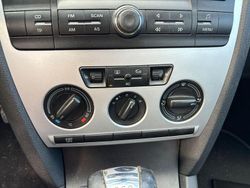 Silber Gebraucht 2008 Skoda Octavia Ambiente Limousine | 1.300 € (Superpreis)