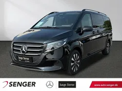 Schwarz Gebraucht 2024 Mercedes Vito Van / Kleinbus | 58.350 €