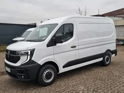 Weiß Neu 2025 Renault Master Van | 41.649 € (Superpreis)