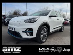 Schneeweiß Gebraucht 2022 Kia e-Niro SUV | 23.480 € (Guter Preis)