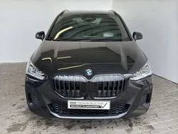 Schwarz Gebraucht 2024 BMW 223 Active Tourer M Sport Van / Kleinbus | 36.198 € (Guter Preis)