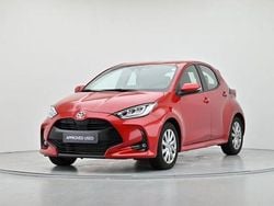 Rot Gebraucht 2024 Toyota Yaris Active Limousine | 16.490 € (Guter Preis)