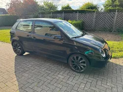 Schwarz Gebraucht 2002 VW Polo Kleinwagen | 800 € (Fairer Preis)