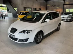 Weiß Gebraucht 2015 Seat Altea XL Sun Van / Kleinbus | 8.980 € (Teuer)