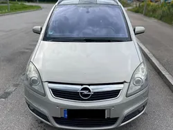 Beige Gebraucht 2006 Opel Zafira Van / Kleinbus | 1.950 € (Fairer Preis)