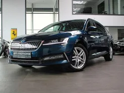 Lava blau Gebraucht 2022 Skoda Superb Style Kombi | 26.900 € (Fairer Preis)