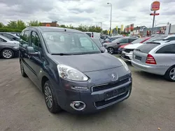 Grau Gebraucht 2013 Peugeot Partner Tepee Active Van / Kleinbus | 4.499 € (Guter Preis)