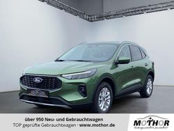 Bursting green Gebraucht 2024 Ford Kuga Titanium SUV | 29.919 € (Superpreis)