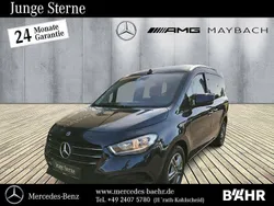 Blau Gebraucht 2023 Mercedes T180 Style Van / Kleinbus | 25.950 € (Guter Preis)