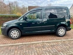 Grün Gebraucht 2011 VW Caddy Highline Van / Kleinbus | 8.750 € (Teuer)