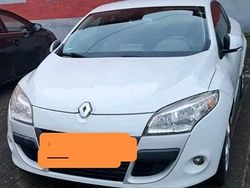 Weiß Gebraucht 2010 Renault Mégane Coupé Coupé | 4.500 €