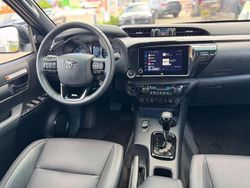 Grau Neu 2025 Toyota HiLux Abholung | 68.900 € (Teuer)