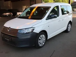 Weiß Gebraucht 2021 VW Caddy Basis Van / Kleinbus | 16.700 € (Fairer Preis)
