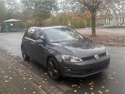 Grau Gebraucht 2015 VW Golf VII Edition Kleinwagen | 8.100 € (Superpreis)