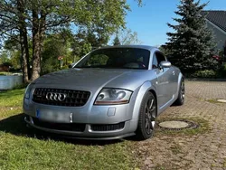 Grau Gebraucht 2003 Audi Quattro S-Line Coupé | 8.000 €