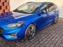 Blau Gebraucht 2020 Ford Focus ST-Line X Kombi | 18.000 € (Fairer Preis)