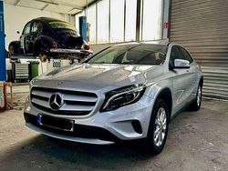Silber Gebraucht 2014 Mercedes GLA200 Edition 1 SUV | 16.499 € (Fairer Preis)