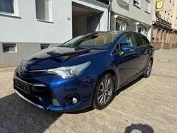 Blau Gebraucht 2017 Toyota Avensis Edition-S Kombi | 14.400 € (Fairer Preis)